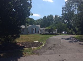 112 Ballentine Dr, North Haledon, NJ 07508