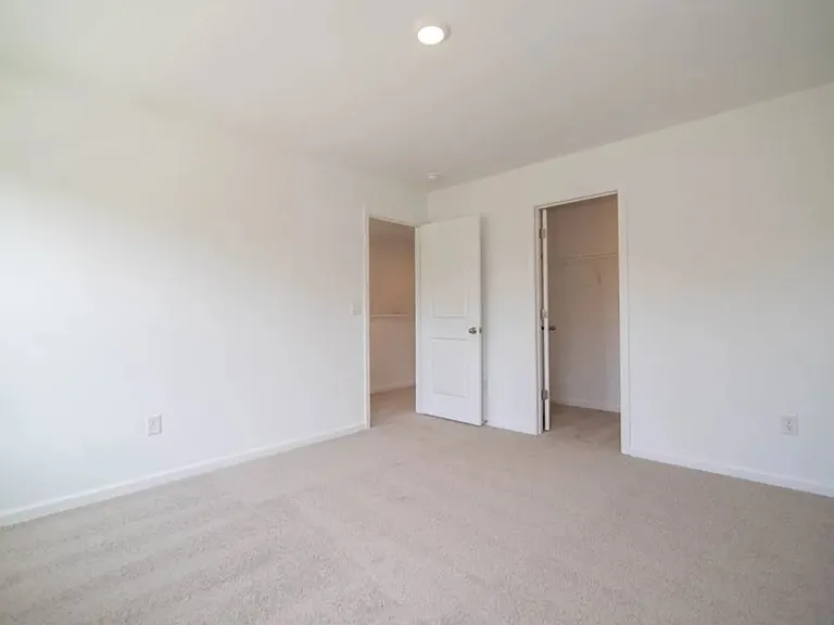 6213 Rhinecliff Dr — Photo 12