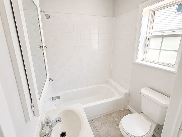 128 E Holsman St #1 — Photo 9