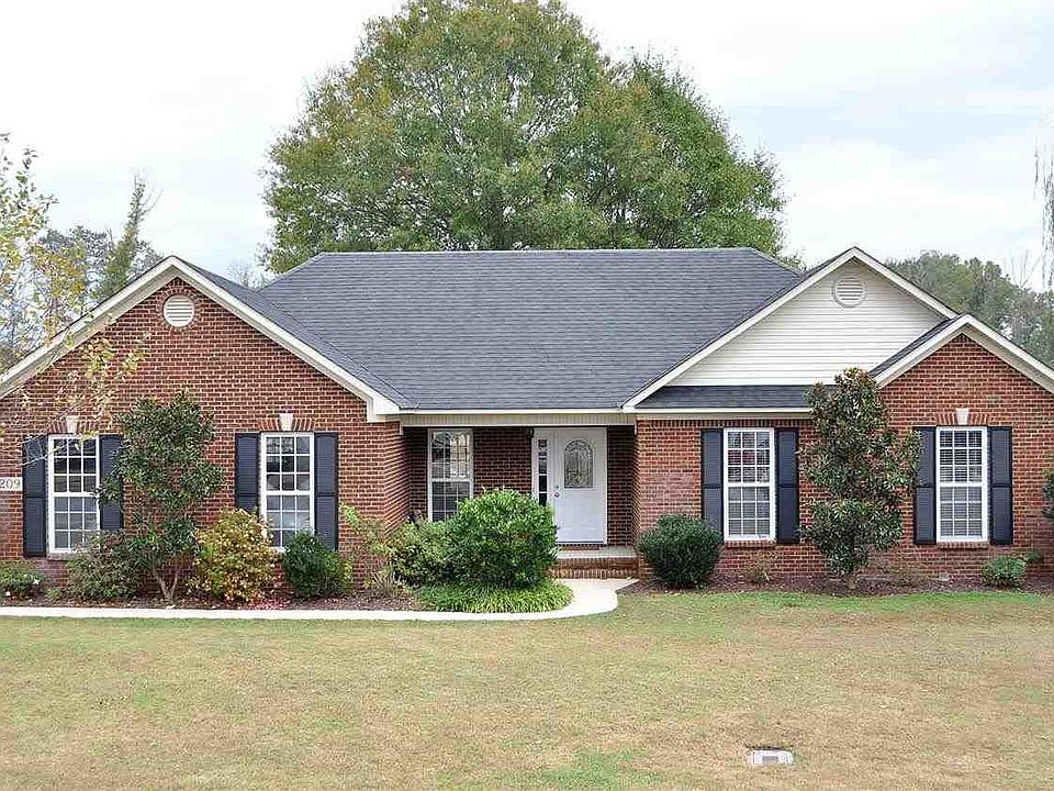 1st image of 209 Chestnut Oak Cir