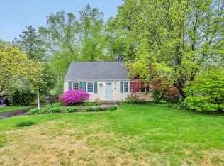 33 Sunset Rd, Newington, CT 06111