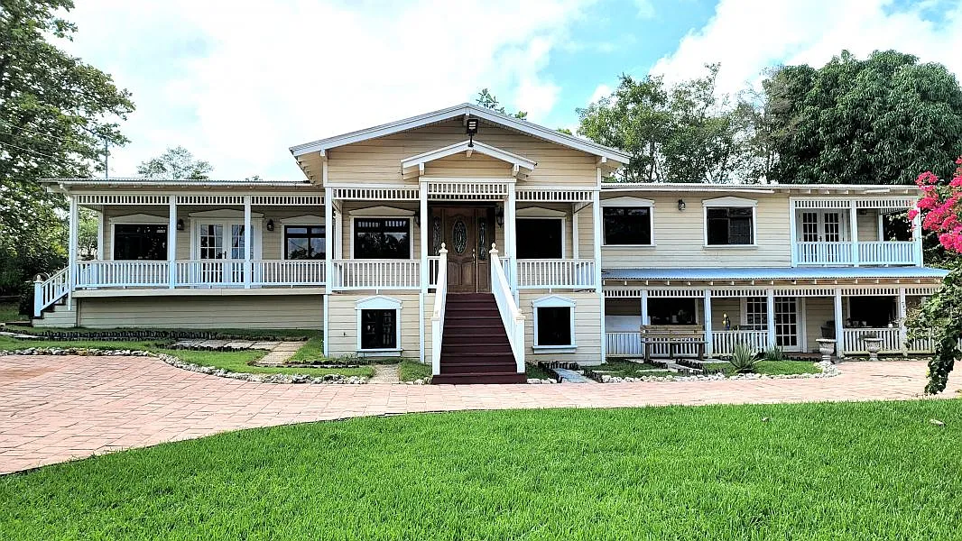 3 bed, 3.0 bath, 2000 sqft, $1,700 — Photo 1