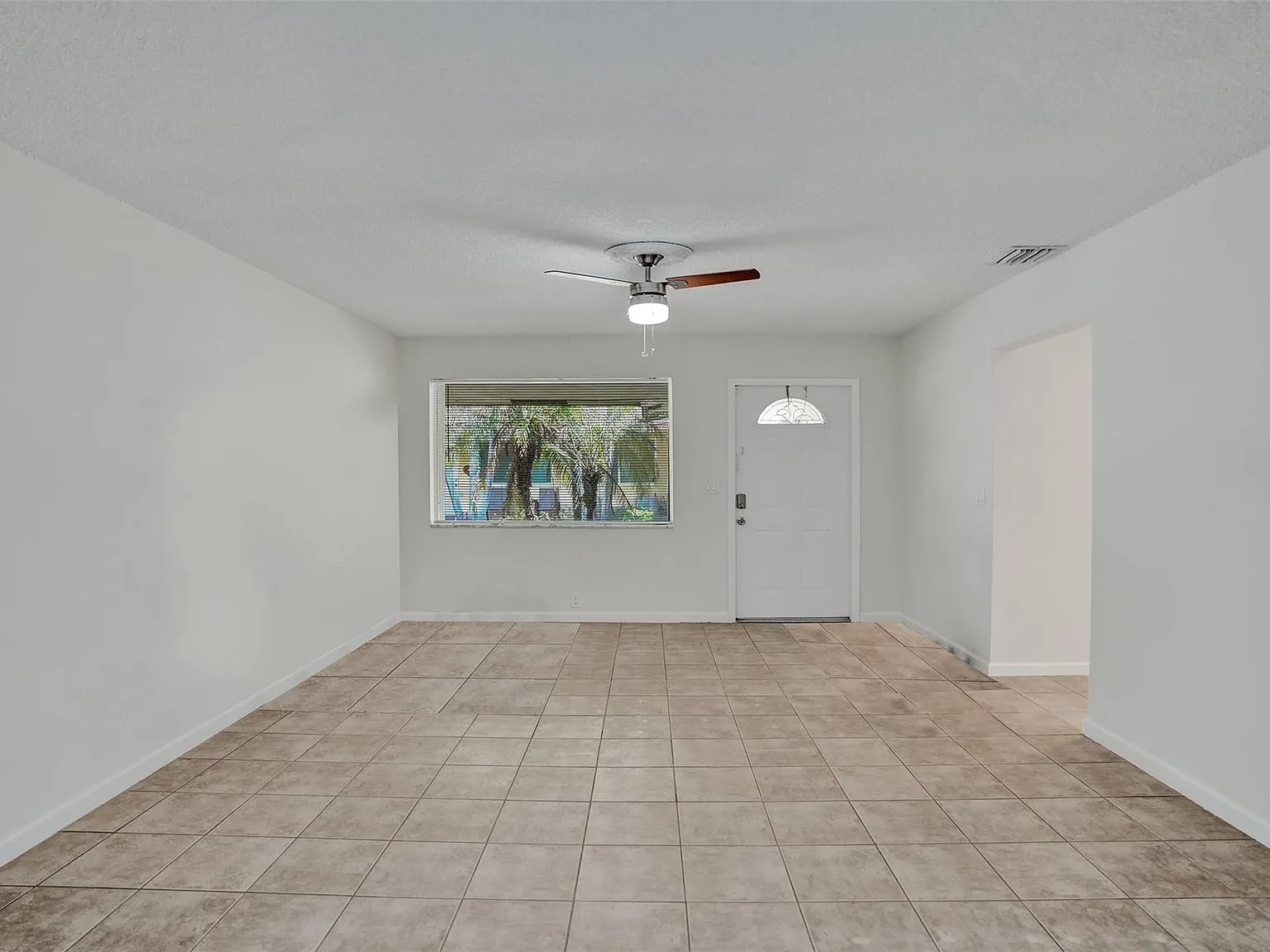 1 bed, 1.0 bath, 800 sqft, $1,700 — Photo 3