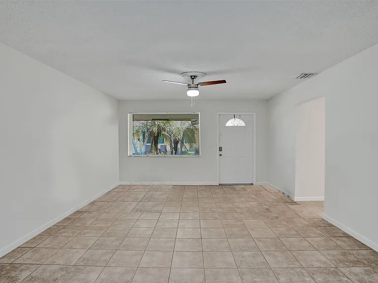 4240 NW 21st Ave #2 — Photo 3