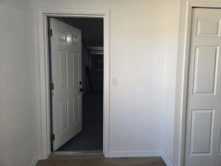 1868 E Cooper Dr — Photo 4
