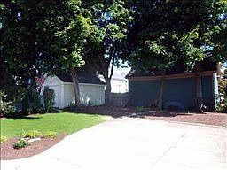 5th image of 617 Academy Ave