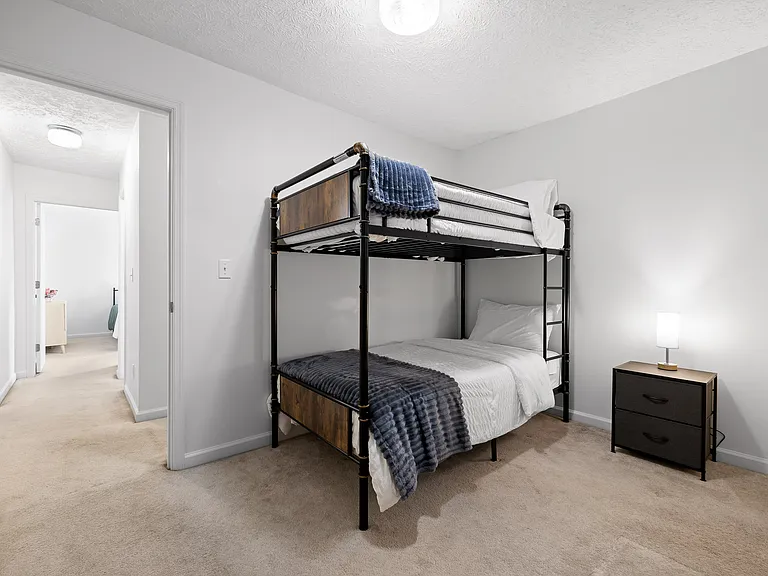 800 Poindexter Ave — Photo 24
