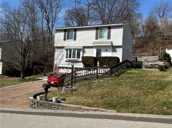 6534 Quaker Dr, Pittsburgh, PA 15236