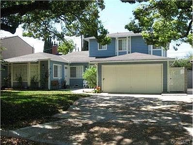 Welcome home to 707 N. Valley Street!