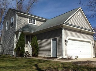 938 Oregon Blvd, Waterford, MI 48327