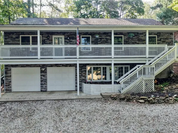 668 Floral Valley Dr E, Howard, OH 43028