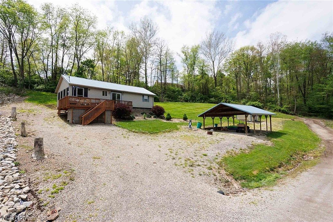 8560 Walnut St SW, Sherrodsville, OH 44675 Zillow