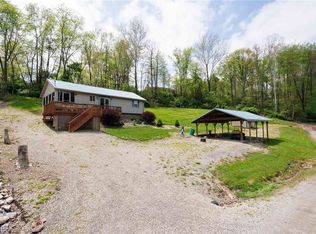 8560 Walnut St SW, Sherrodsville, OH