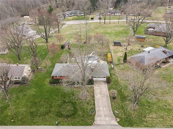 3rd image of 3259 Winterset Dr