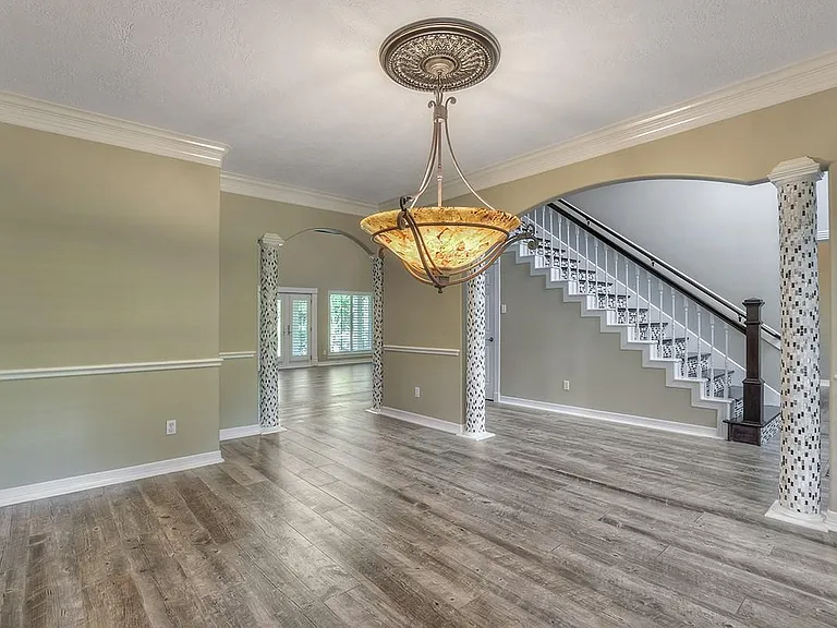 10819 Lake Windcrest — Photo 12