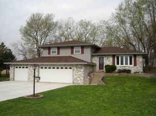 16133 N Brougham Dr, Chillicothe, IL 61523