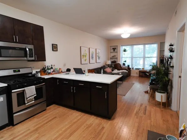 2845 N Southport Ave APT 1F, Chicago, IL 60657