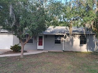 580 Fern Ave, Tavares, FL 32778