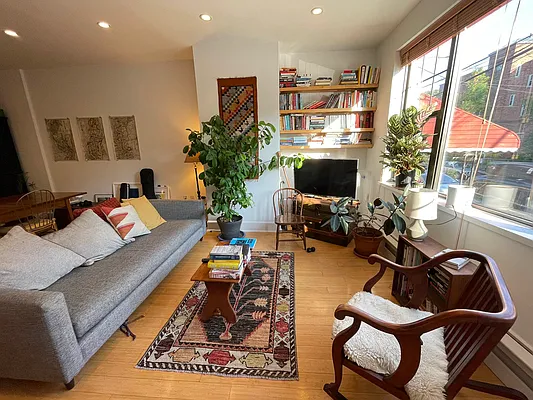 Rented by Realty Collective | media 12