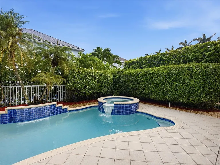 1419 SW 21st Ct — Photo 43