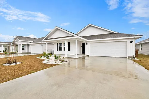 6304 Firefly Dr Photo 1