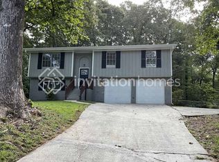 5912 Christopher Ln, Lithonia, GA 30058