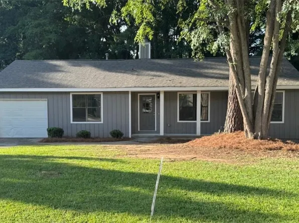 328 Nicole Ct, Jonesboro, GA 30238