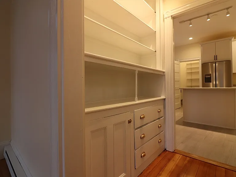 12 Park St — Photo 4