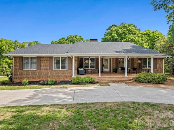 1709 Lakeview Dr, Monroe, NC 28112