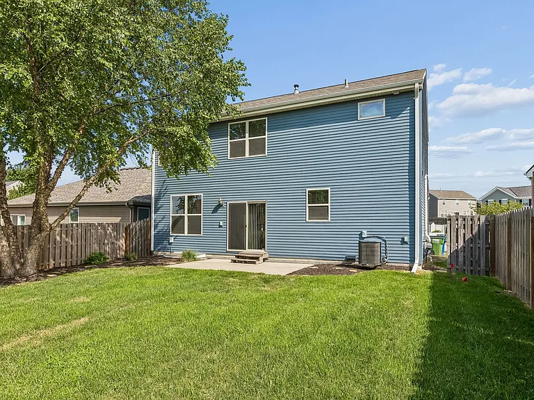 15915 Filmore Cir — Photo 30