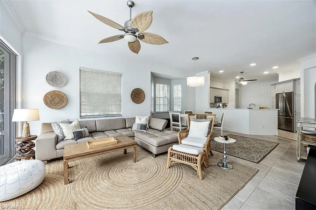 3 bed, 2.5 bath, 1831 sqft, $14,000 — Photo 3