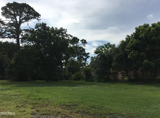 231 Dorries St, Biloxi, MS 39530