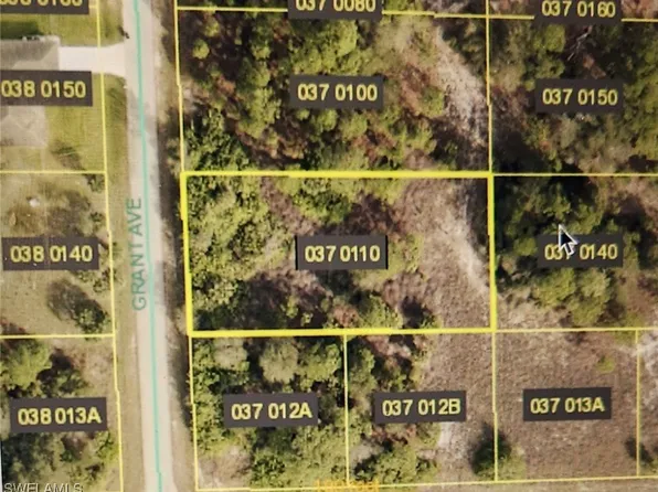 1902 Grant Ave, Lehigh Acres, FL 33972