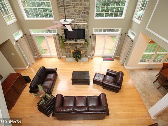 2nd image of 9415 Braymore Cir
