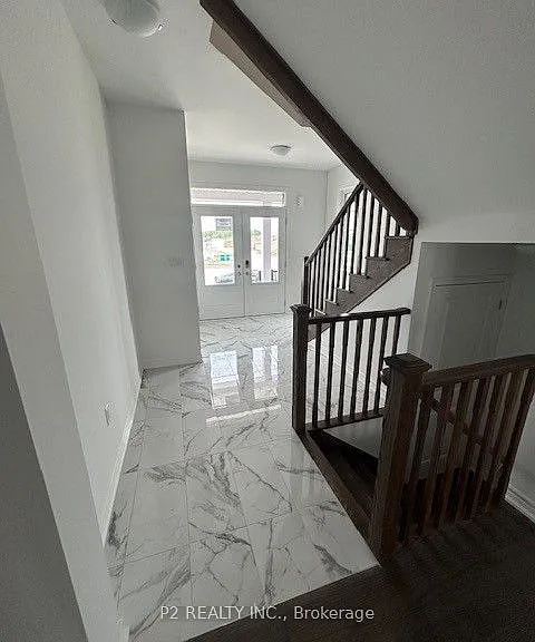 384 Madelaine Dr — Photo 10