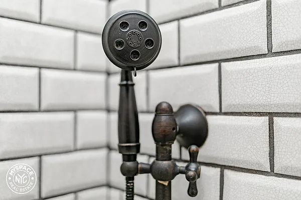 Rented by MySpaceNYC | media 41