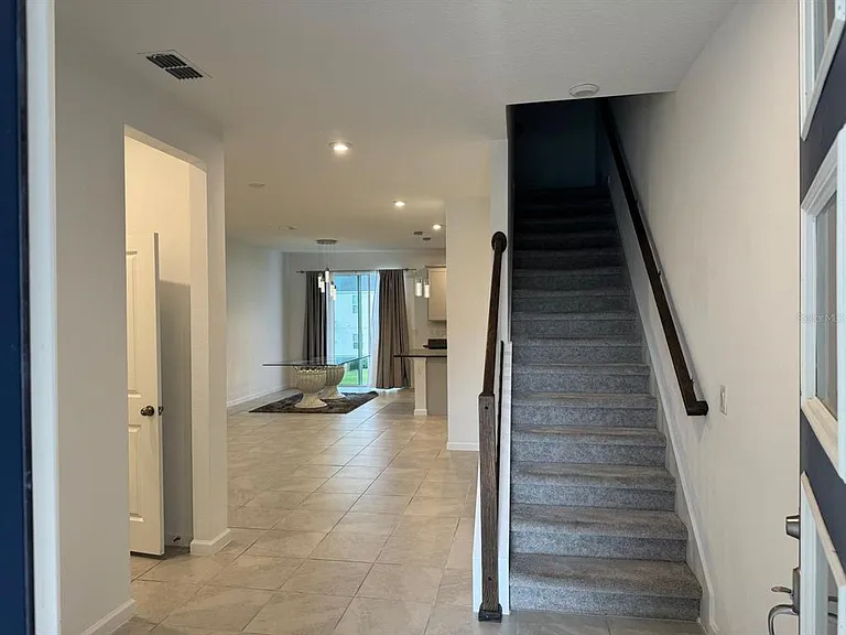 1183 Boardwalk Pl — Photo 2