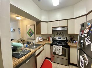 610 S American St APT 1, Philadelphia, PA 19147