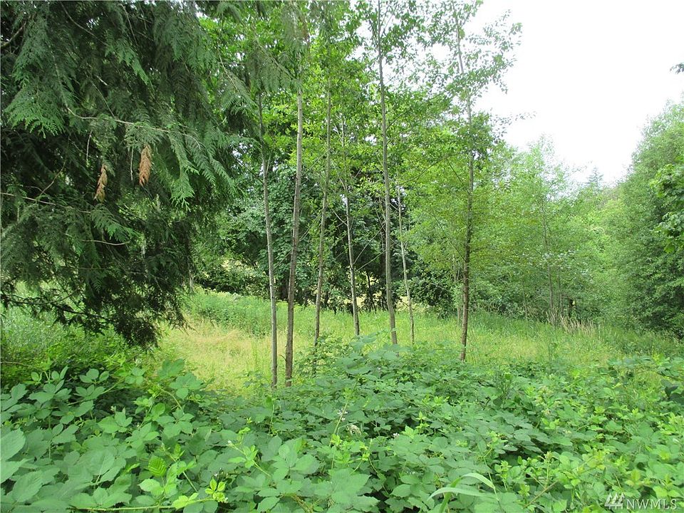 2nd image of 429 Quick Rd