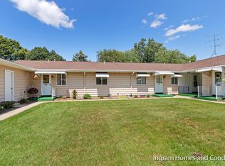 5715 Leisure South Dr SE, Kentwood, MI 49548