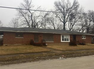 2515 Caseyville Ave, East Saint Louis, IL 62204