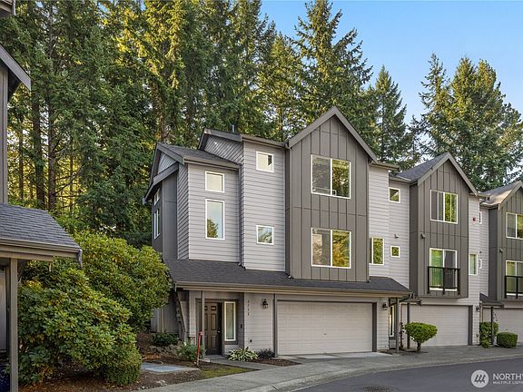 4th image of 3752 257th Avenue SE