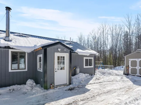 469 Oak Street, Oakland, ME 04963