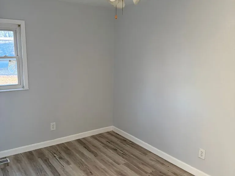 850 Saint Bartholomew Dr — Photo 10