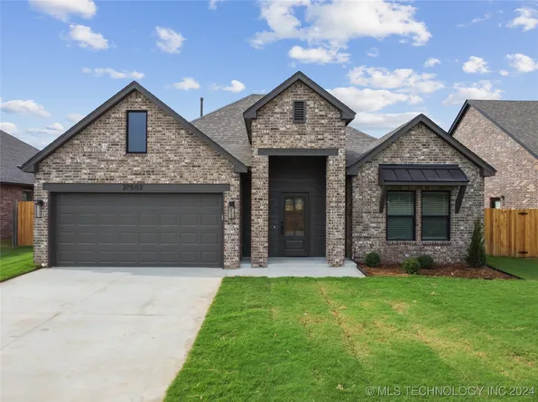 27502 E 108th St S, Coweta, OK 74429