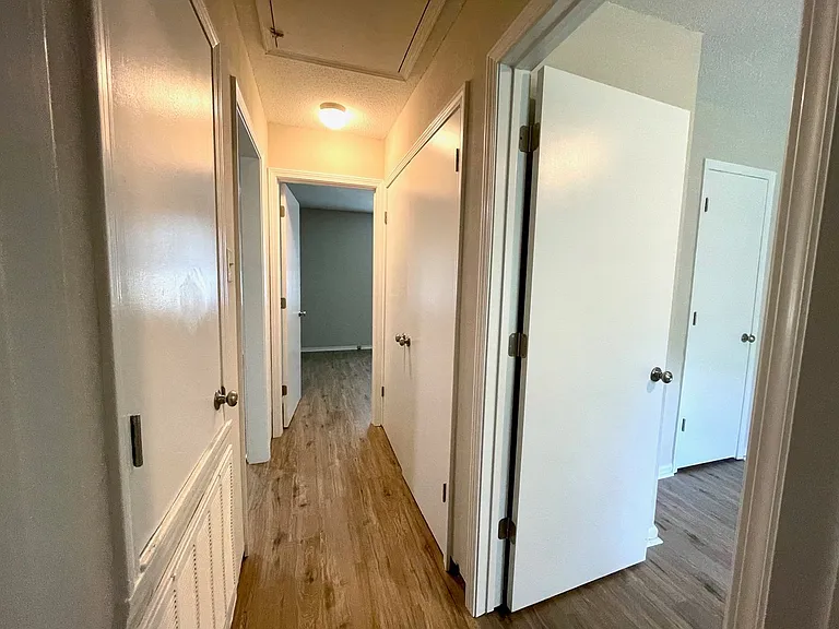 781 Rushmeade Rd — Photo 3
