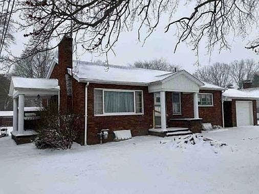 2nd image of 1571 Highland Rd