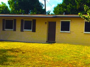 734 5th Pl SW, Vero Beach, FL 32962