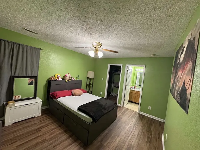 4639 Whitham Ln — Photo 14