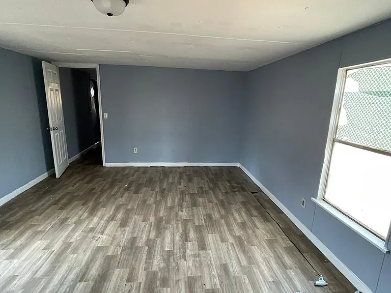 4202 Windsor Spring Rd #317 — Photo 4